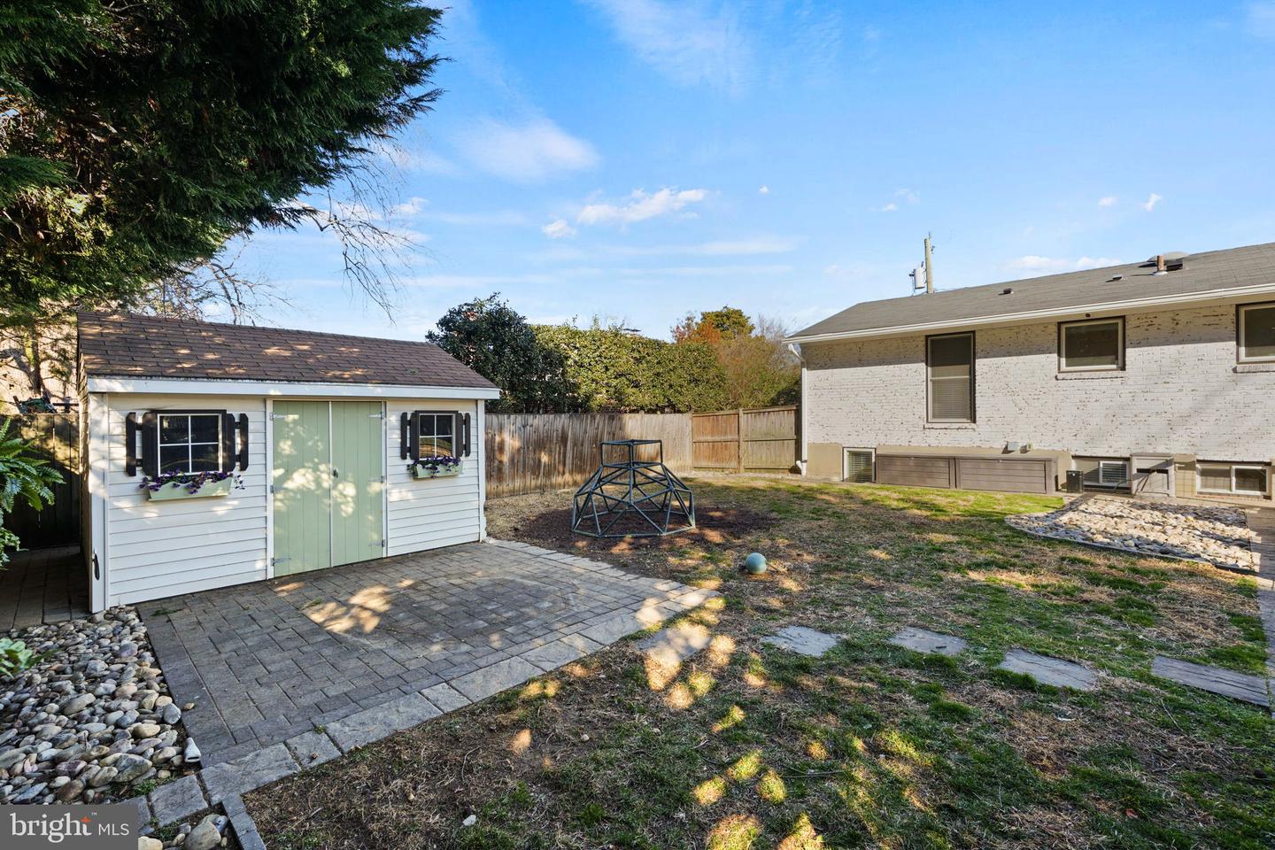 2114 N EARLEY ST, ALEXANDRIA, Virginia 22302, 4 Bedrooms Bedrooms, ,3 BathroomsBathrooms,Residential,For sale,2114 N EARLEY ST,VAAX2053392 MLS # VAAX2053392