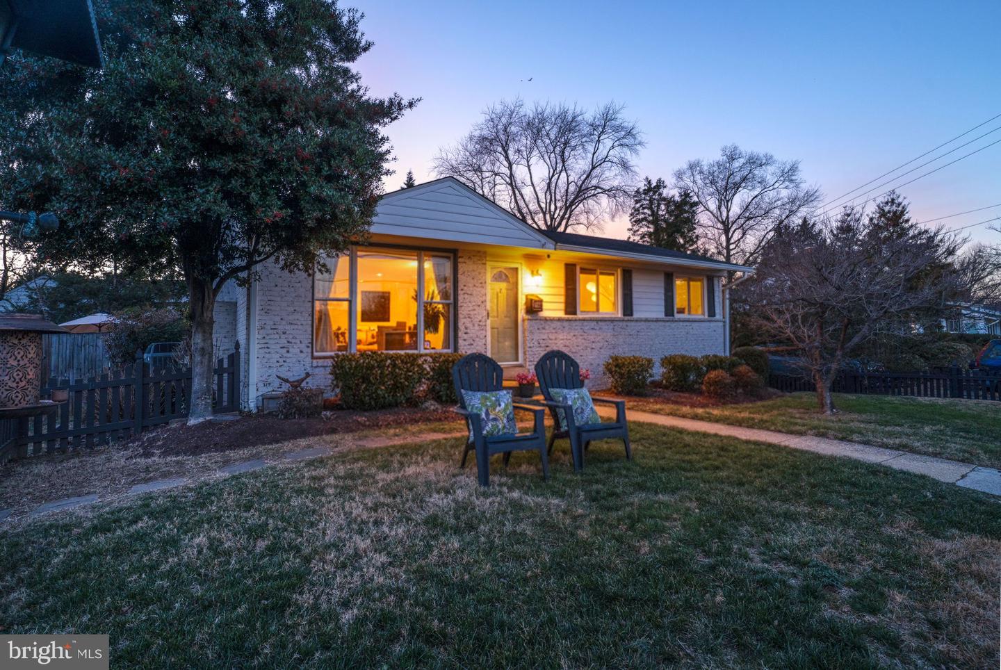 2114 N EARLEY ST, ALEXANDRIA, Virginia 22302, 4 Bedrooms Bedrooms, ,3 BathroomsBathrooms,Residential,For sale,2114 N EARLEY ST,VAAX2053392 MLS # VAAX2053392