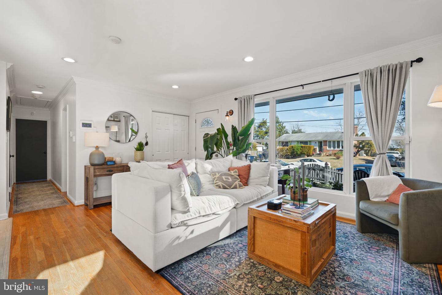 2114 N EARLEY ST, ALEXANDRIA, Virginia 22302, 4 Bedrooms Bedrooms, ,3 BathroomsBathrooms,Residential,For sale,2114 N EARLEY ST,VAAX2053392 MLS # VAAX2053392