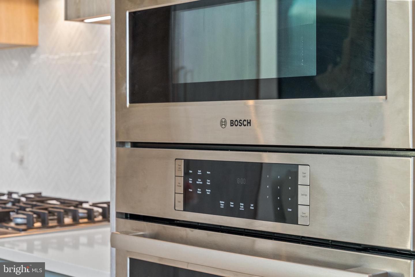 1201 N ROYAL ST #215, ALEXANDRIA, Virginia 22314, 2 Bedrooms Bedrooms, ,1 BathroomBathrooms,Residential,For sale,1201 N ROYAL ST #215,VAAX2053394 MLS # VAAX2053394