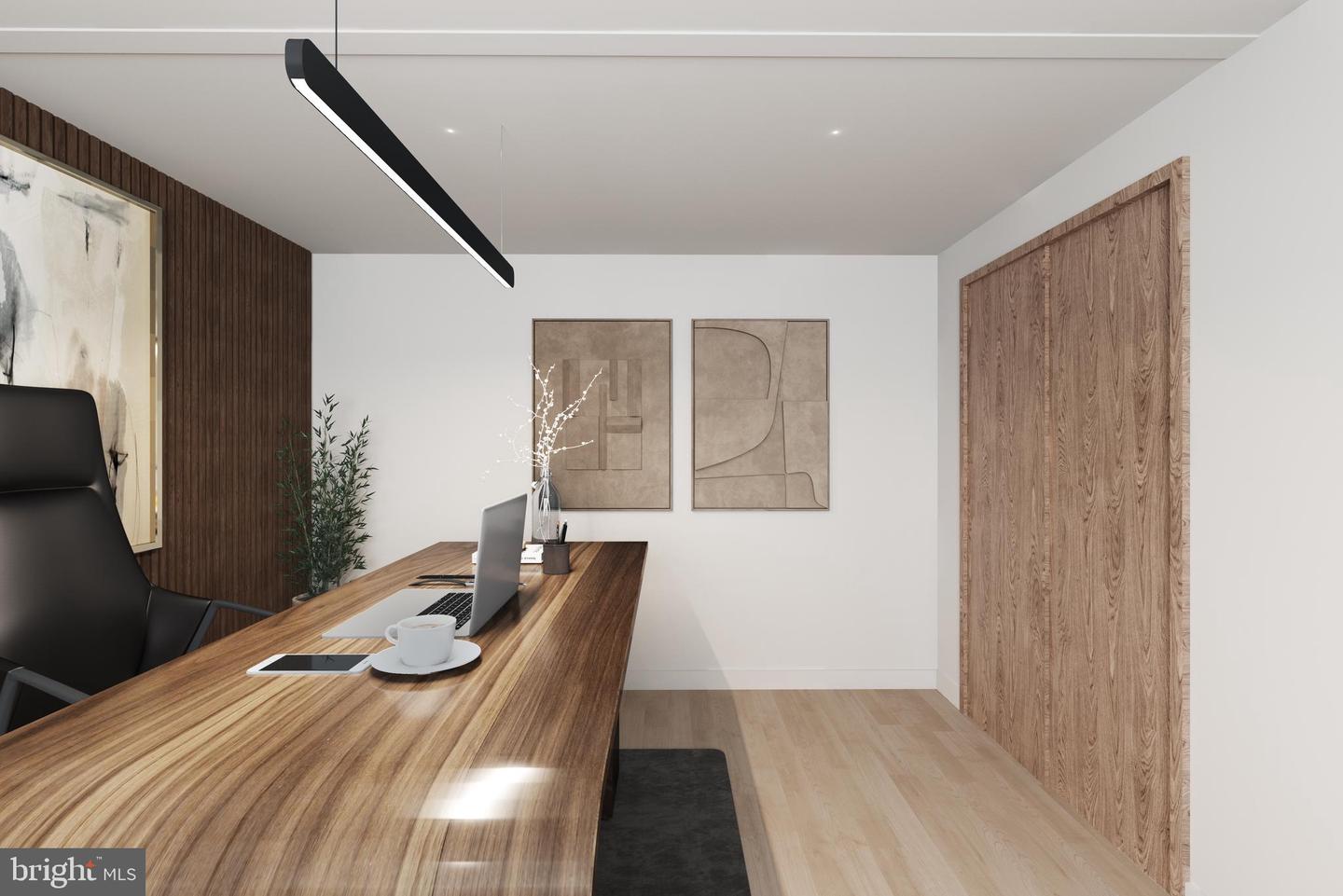 1201 N ROYAL ST #215, ALEXANDRIA, Virginia 22314, 2 Bedrooms Bedrooms, ,1 BathroomBathrooms,Residential,For sale,1201 N ROYAL ST #215,VAAX2053394 MLS # VAAX2053394