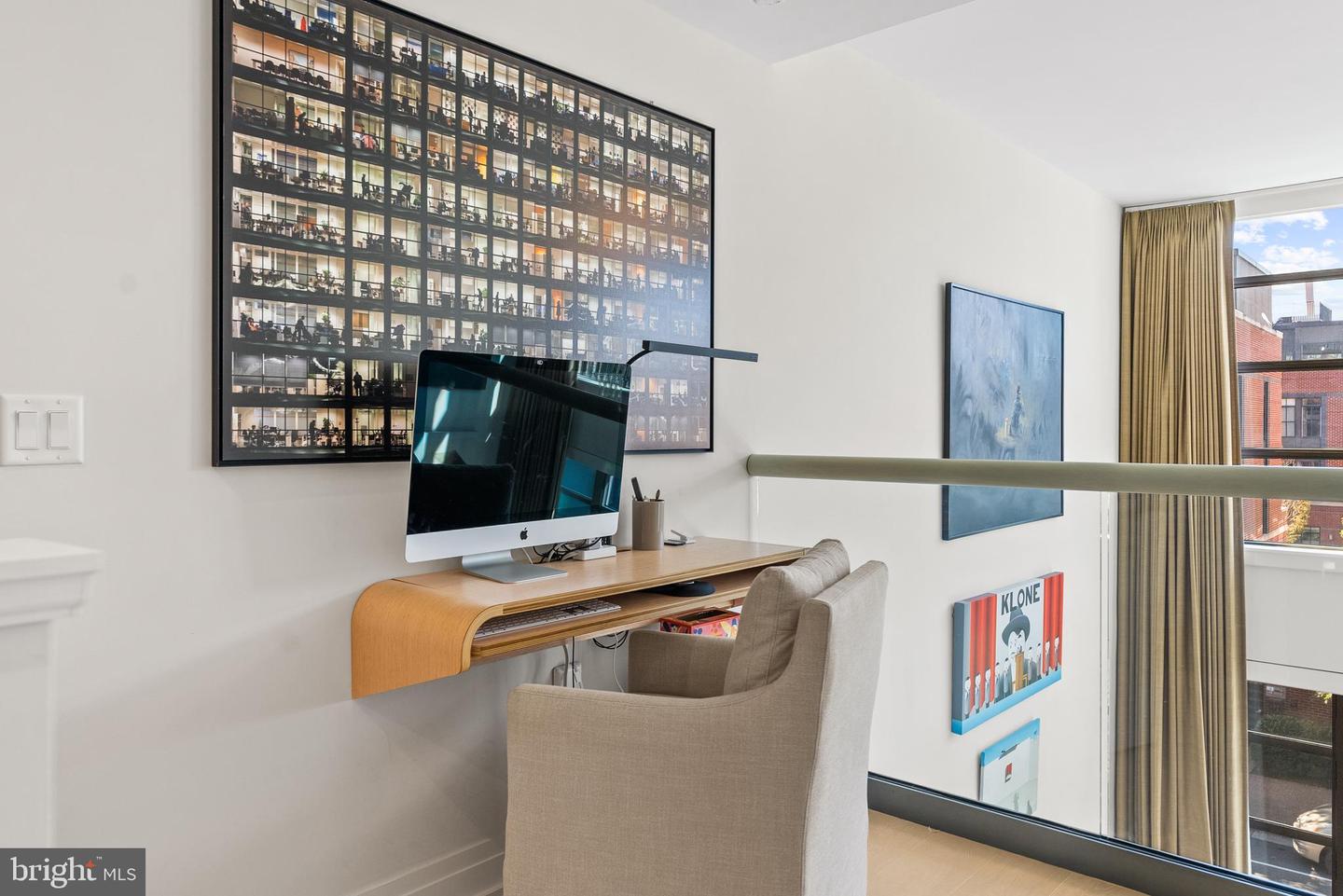 1201 N ROYAL ST #215, ALEXANDRIA, Virginia 22314, 2 Bedrooms Bedrooms, ,1 BathroomBathrooms,Residential,For sale,1201 N ROYAL ST #215,VAAX2053394 MLS # VAAX2053394