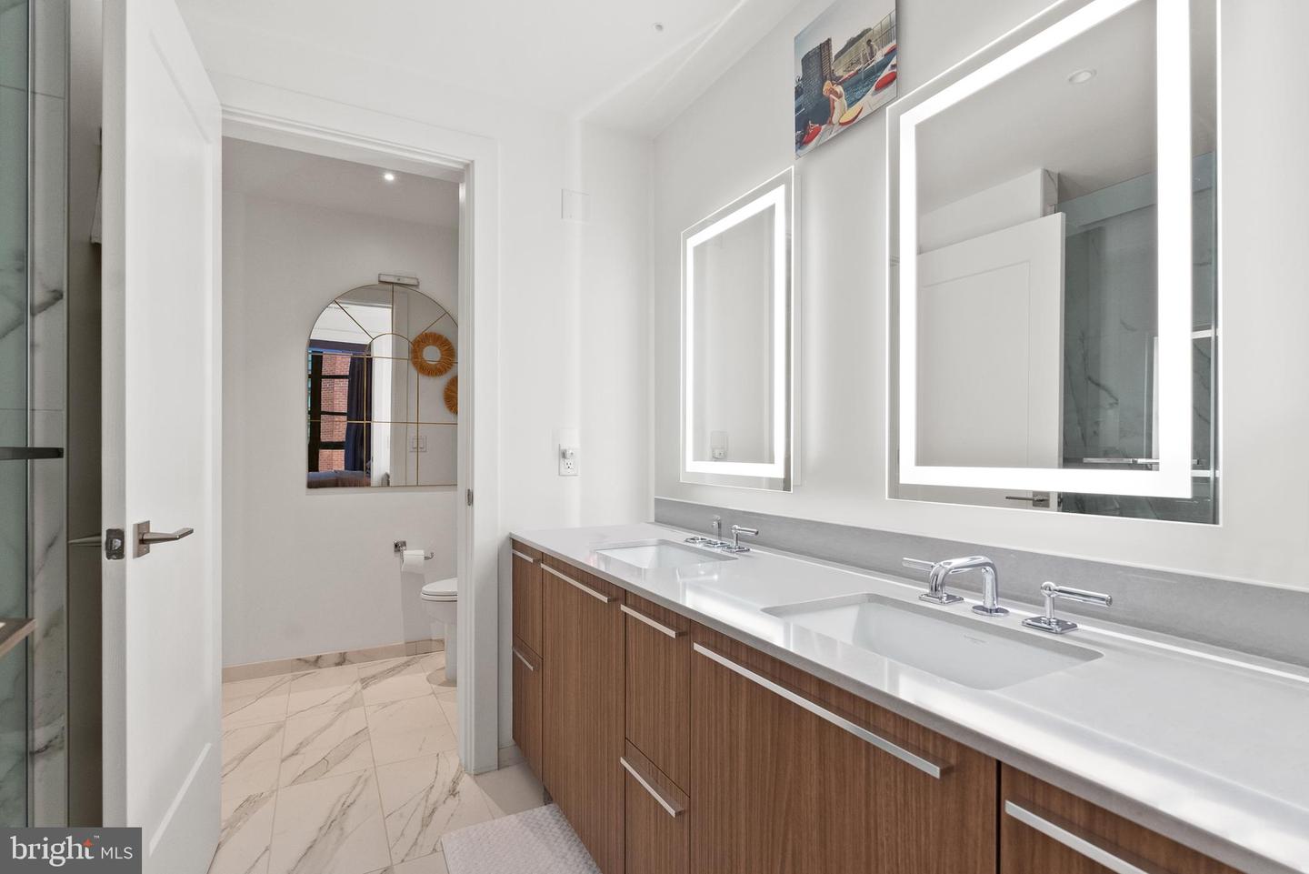 1201 N ROYAL ST #215, ALEXANDRIA, Virginia 22314, 2 Bedrooms Bedrooms, ,1 BathroomBathrooms,Residential,For sale,1201 N ROYAL ST #215,VAAX2053394 MLS # VAAX2053394