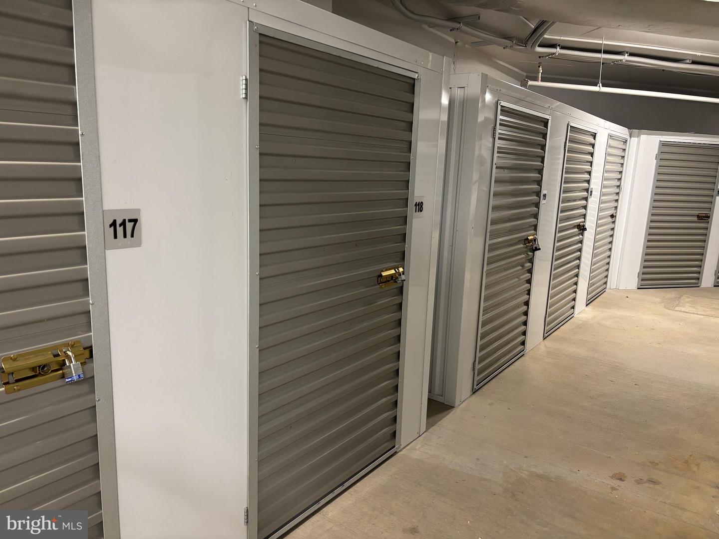 1201 N ROYAL ST #215, ALEXANDRIA, Virginia 22314, 2 Bedrooms Bedrooms, ,1 BathroomBathrooms,Residential,For sale,1201 N ROYAL ST #215,VAAX2053394 MLS # VAAX2053394