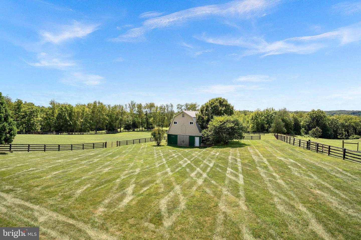 41419 SOUTHPAW PL, LEESBURG, Virginia 20175, 5 Bedrooms Bedrooms, ,5 BathroomsBathrooms,Residential,For sale,41419 SOUTHPAW PL,VALO2114362 MLS # VALO2114362