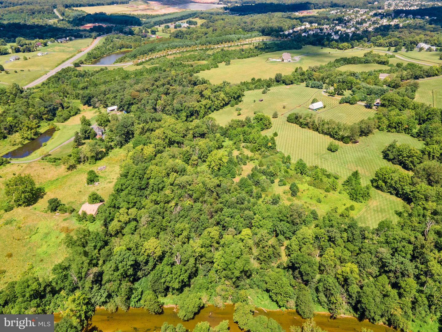 41419 SOUTHPAW PL, LEESBURG, Virginia 20175, 5 Bedrooms Bedrooms, ,5 BathroomsBathrooms,Residential,For sale,41419 SOUTHPAW PL,VALO2114362 MLS # VALO2114362