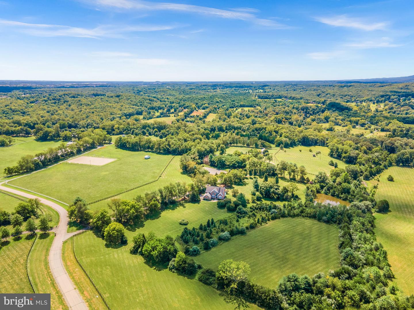 41419 SOUTHPAW PL, LEESBURG, Virginia 20175, 5 Bedrooms Bedrooms, ,5 BathroomsBathrooms,Residential,For sale,41419 SOUTHPAW PL,VALO2114362 MLS # VALO2114362