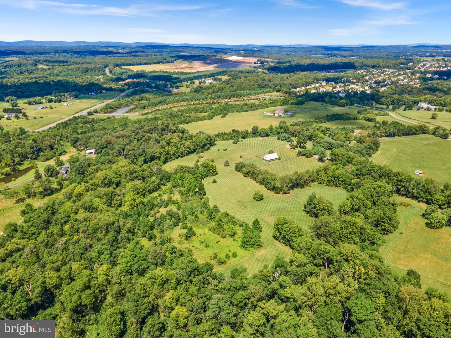 41419 SOUTHPAW PL, LEESBURG, Virginia 20175, 5 Bedrooms Bedrooms, ,5 BathroomsBathrooms,Residential,For sale,41419 SOUTHPAW PL,VALO2114362 MLS # VALO2114362