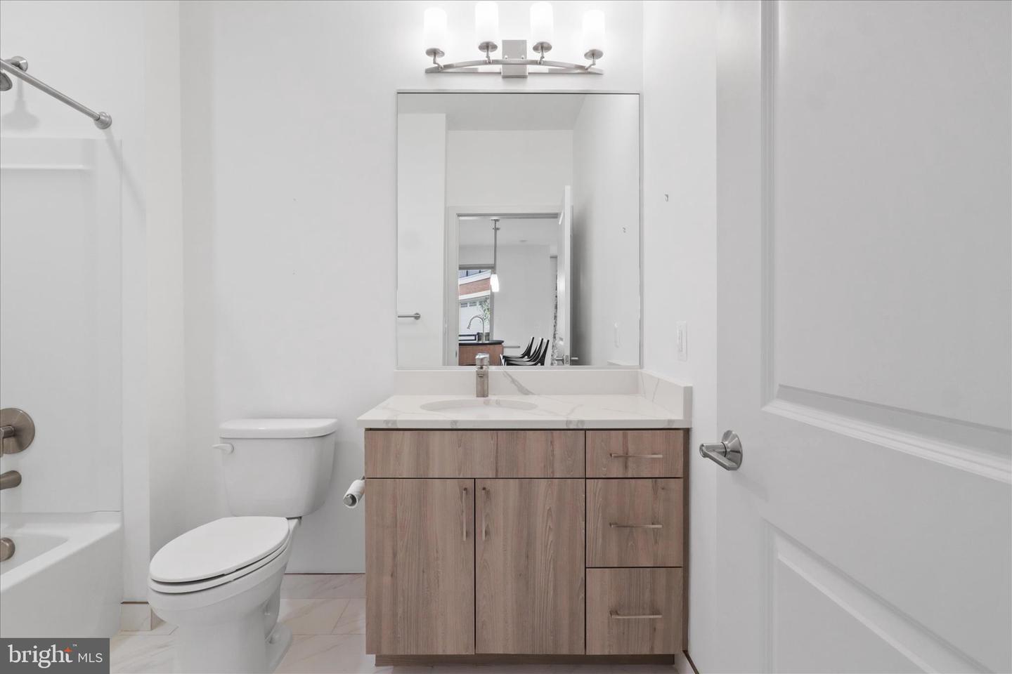 10755 FAIRGROUNDS DR #101, FAIRFAX, Virginia 22030, 2 Bedrooms Bedrooms, ,2 BathroomsBathrooms,Residential,For sale,10755 FAIRGROUNDS DR #101,VAFC2007688 MLS # VAFC2007688