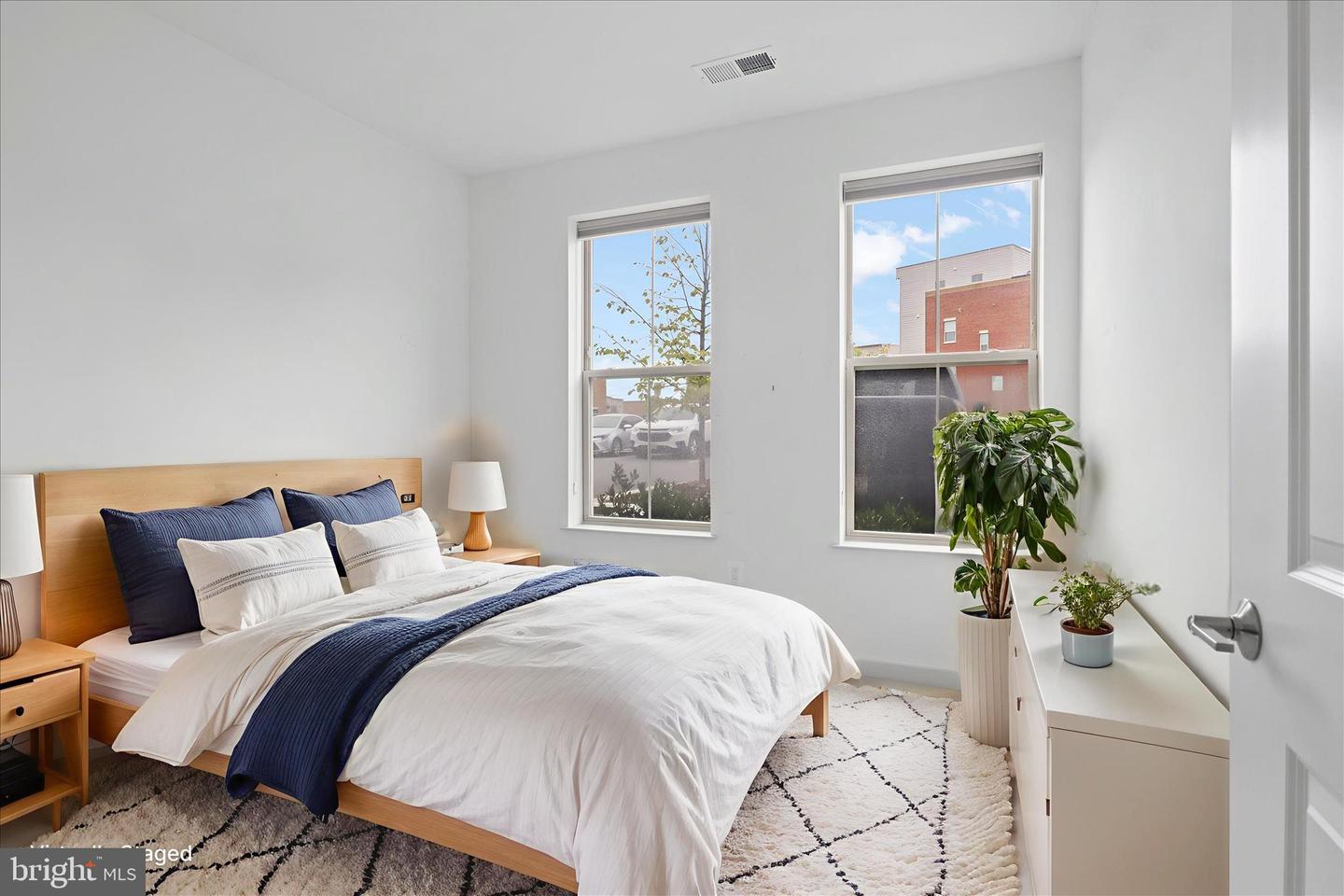 10755 FAIRGROUNDS DR #101, FAIRFAX, Virginia 22030, 2 Bedrooms Bedrooms, ,2 BathroomsBathrooms,Residential,For sale,10755 FAIRGROUNDS DR #101,VAFC2007688 MLS # VAFC2007688