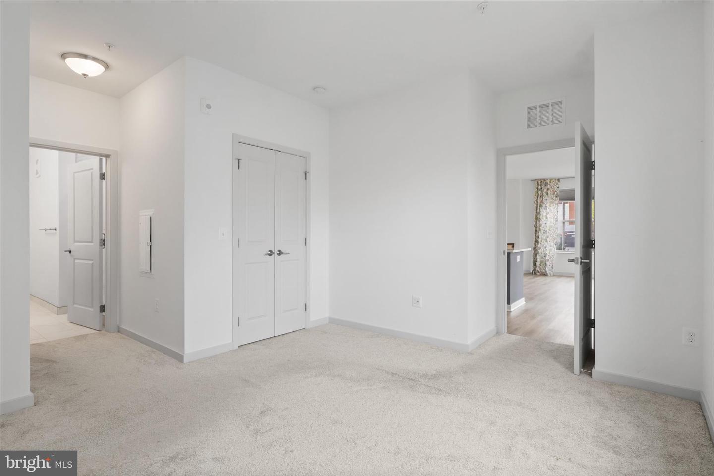 10755 FAIRGROUNDS DR #101, FAIRFAX, Virginia 22030, 2 Bedrooms Bedrooms, ,2 BathroomsBathrooms,Residential,For sale,10755 FAIRGROUNDS DR #101,VAFC2007688 MLS # VAFC2007688