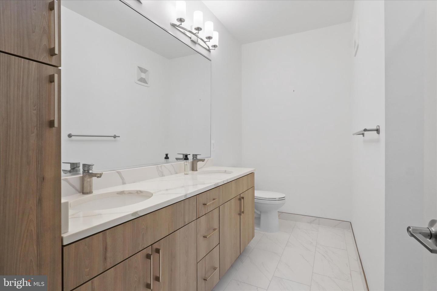 10755 FAIRGROUNDS DR #101, FAIRFAX, Virginia 22030, 2 Bedrooms Bedrooms, ,2 BathroomsBathrooms,Residential,For sale,10755 FAIRGROUNDS DR #101,VAFC2007688 MLS # VAFC2007688