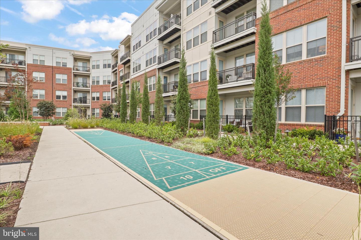 10755 FAIRGROUNDS DR #101, FAIRFAX, Virginia 22030, 2 Bedrooms Bedrooms, ,2 BathroomsBathrooms,Residential,For sale,10755 FAIRGROUNDS DR #101,VAFC2007688 MLS # VAFC2007688