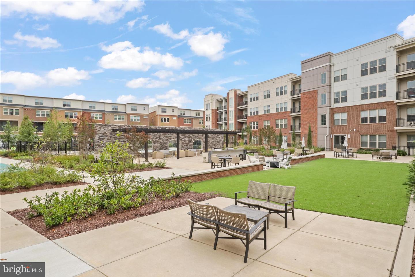 10755 FAIRGROUNDS DR #101, FAIRFAX, Virginia 22030, 2 Bedrooms Bedrooms, ,2 BathroomsBathrooms,Residential,For sale,10755 FAIRGROUNDS DR #101,VAFC2007688 MLS # VAFC2007688