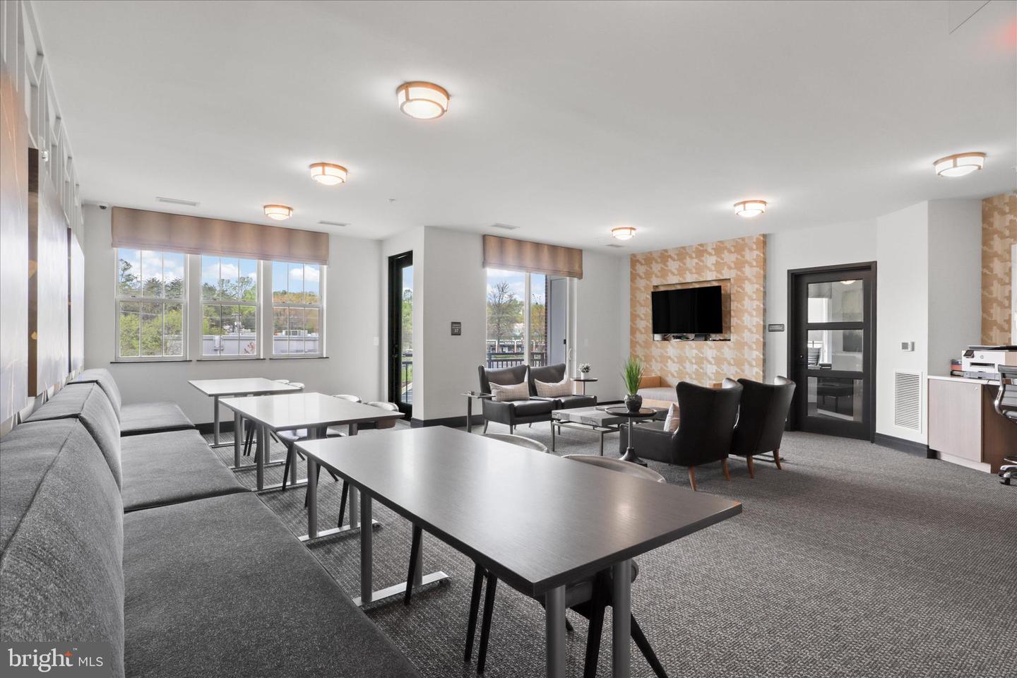 10755 FAIRGROUNDS DR #101, FAIRFAX, Virginia 22030, 2 Bedrooms Bedrooms, ,2 BathroomsBathrooms,Residential,For sale,10755 FAIRGROUNDS DR #101,VAFC2007688 MLS # VAFC2007688