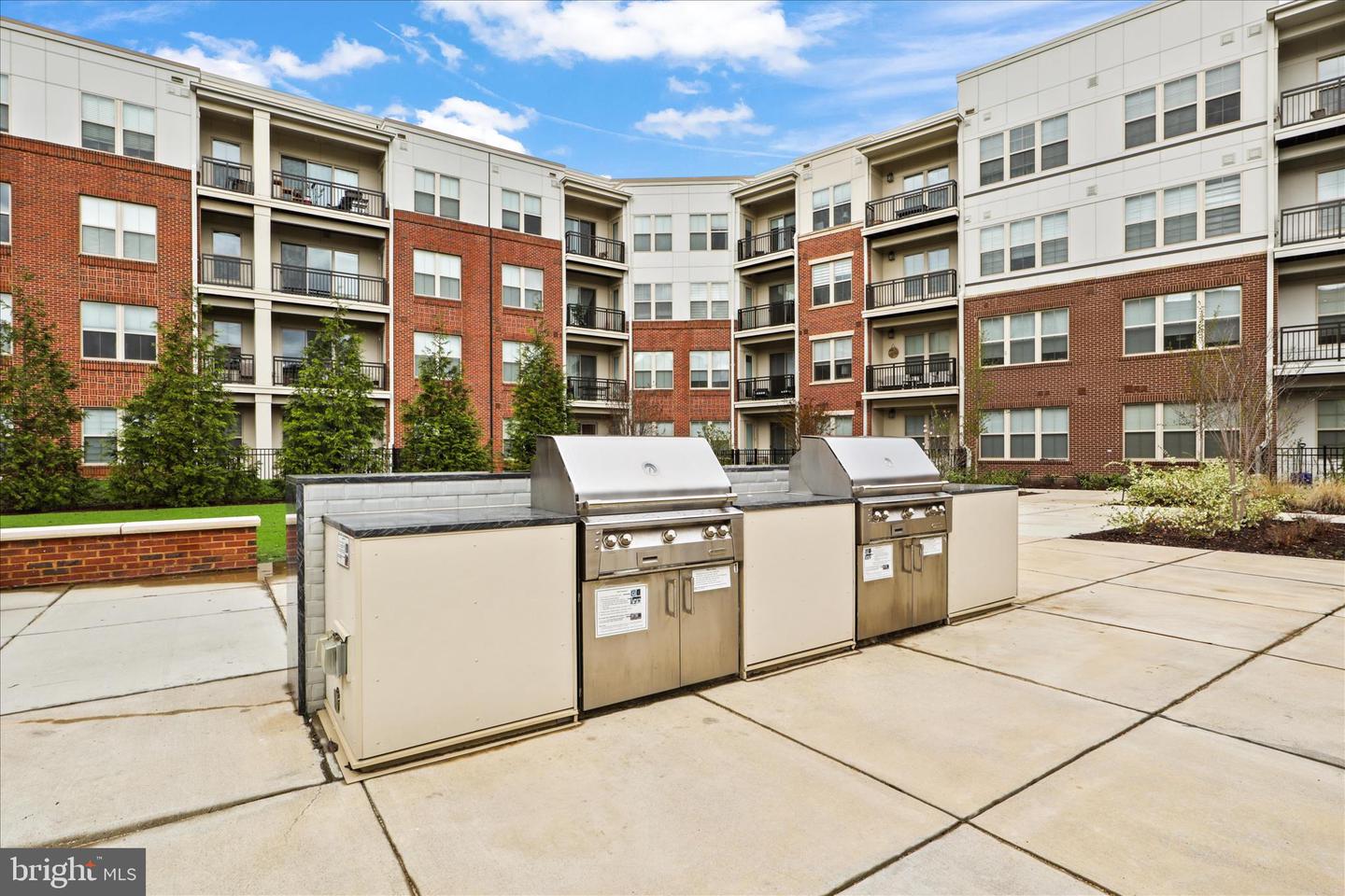 10755 FAIRGROUNDS DR #101, FAIRFAX, Virginia 22030, 2 Bedrooms Bedrooms, ,2 BathroomsBathrooms,Residential,For sale,10755 FAIRGROUNDS DR #101,VAFC2007688 MLS # VAFC2007688