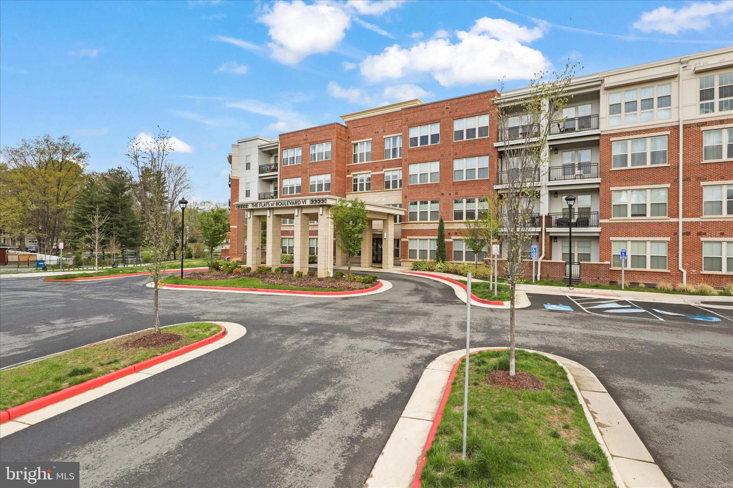 10755 FAIRGROUNDS DR #101, FAIRFAX, Virginia 22030, 2 Bedrooms Bedrooms, ,2 BathroomsBathrooms,Residential,For sale,10755 FAIRGROUNDS DR #101,VAFC2007688 MLS # VAFC2007688