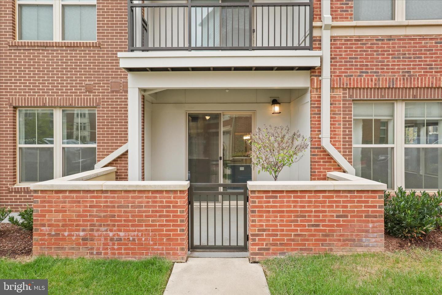 10755 FAIRGROUNDS DR #101, FAIRFAX, Virginia 22030, 2 Bedrooms Bedrooms, ,2 BathroomsBathrooms,Residential,For sale,10755 FAIRGROUNDS DR #101,VAFC2007688 MLS # VAFC2007688