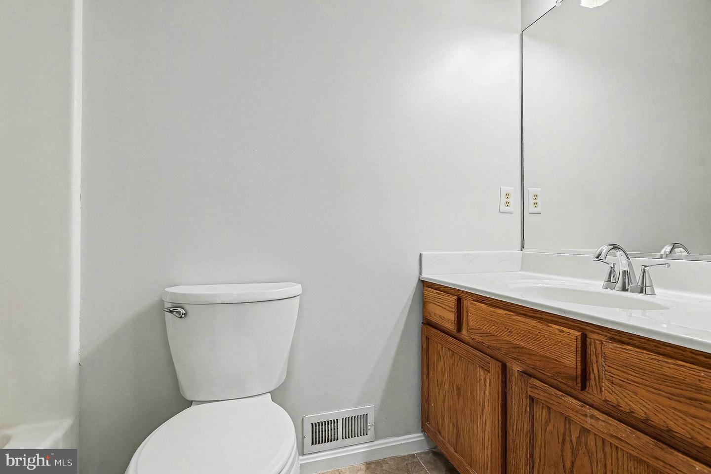 7200 CLOVERHILL RD, SPOTSYLVANIA, Virginia 22551, 4 Bedrooms Bedrooms, ,2 BathroomsBathrooms,Residential,For sale,7200 CLOVERHILL RD,VASP2038784 MLS # VASP2038784 7200 CLOVERHILL RD, SPOTSYLVANIA, Virginia 22551, 4 Bedrooms Bedrooms, ,2 BathroomsBathrooms,Residential,For sale,7200 CLOVERHILL RD,VASP2038784 MLS # VASP2038784