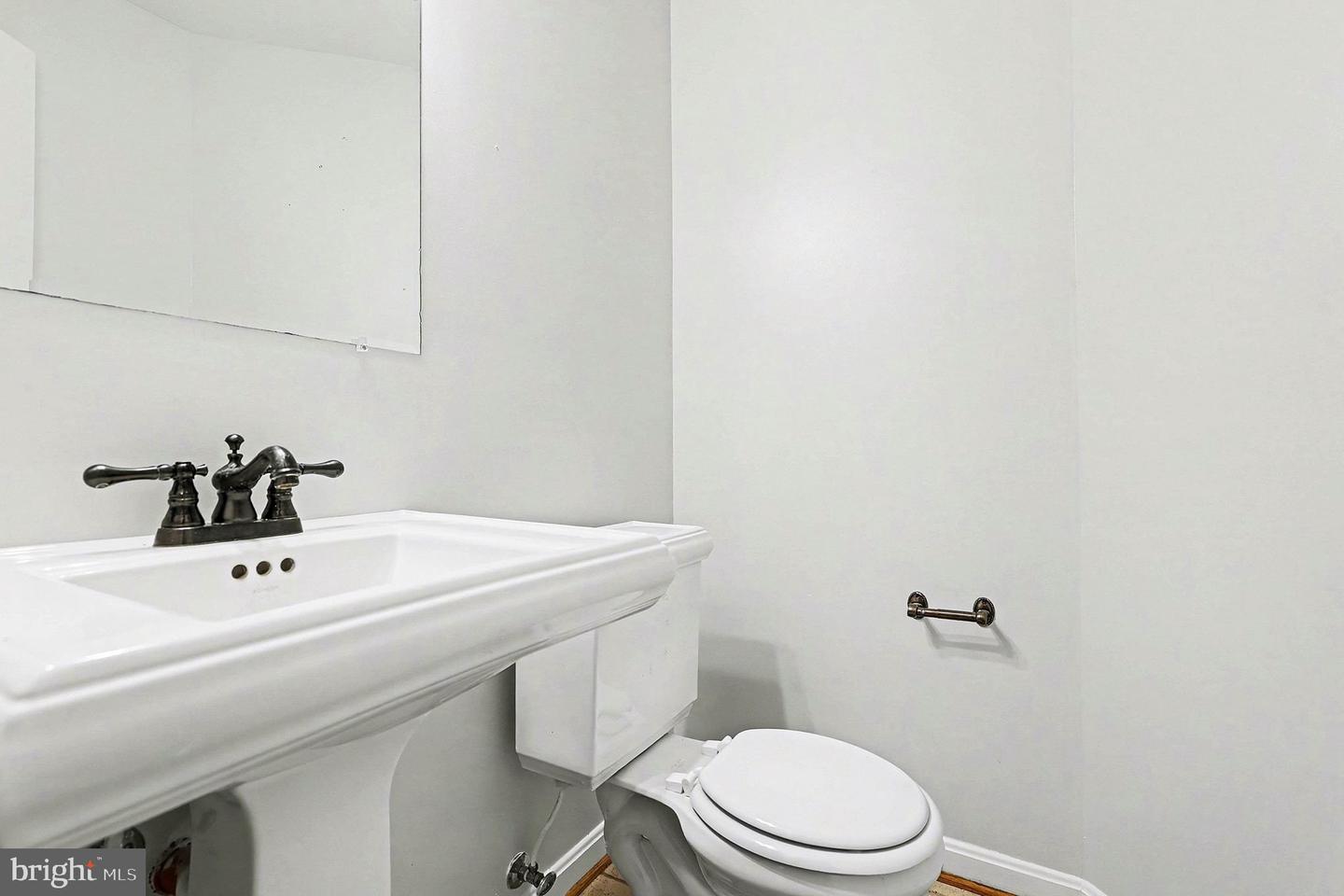 7200 CLOVERHILL RD, SPOTSYLVANIA, Virginia 22551, 4 Bedrooms Bedrooms, ,2 BathroomsBathrooms,Residential,For sale,7200 CLOVERHILL RD,VASP2038784 MLS # VASP2038784 7200 CLOVERHILL RD, SPOTSYLVANIA, Virginia 22551, 4 Bedrooms Bedrooms, ,2 BathroomsBathrooms,Residential,For sale,7200 CLOVERHILL RD,VASP2038784 MLS # VASP2038784