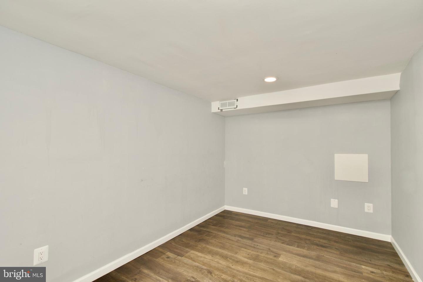 7538 AXTON ST, SPRINGFIELD, Virginia 22151, 4 Bedrooms Bedrooms, ,2 BathroomsBathrooms,Residential,For sale,7538 AXTON ST,VAFX2286936 MLS # VAFX2286936