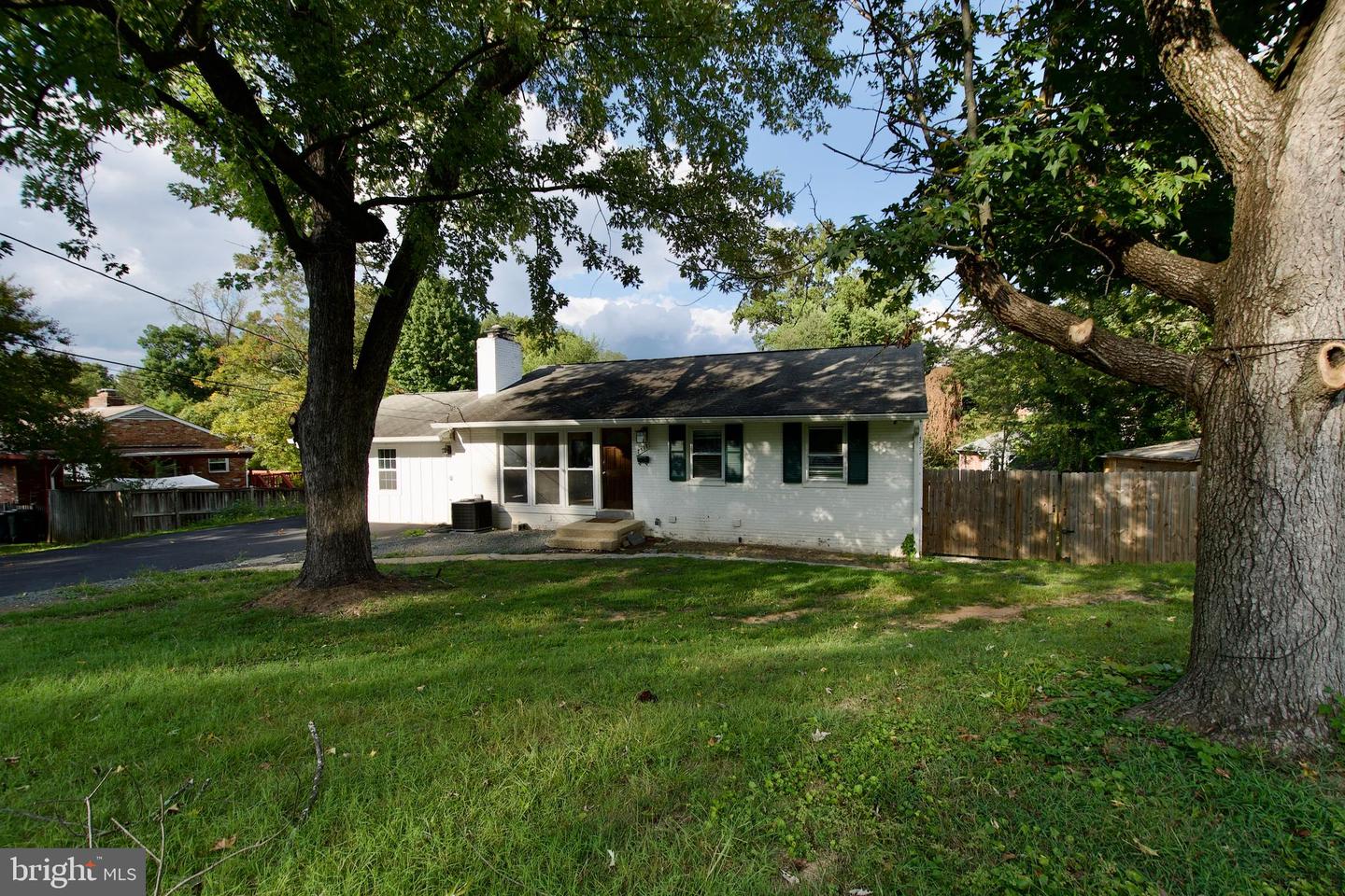 7538 AXTON ST, SPRINGFIELD, Virginia 22151, 4 Bedrooms Bedrooms, ,2 BathroomsBathrooms,Residential,For sale,7538 AXTON ST,VAFX2286936 MLS # VAFX2286936