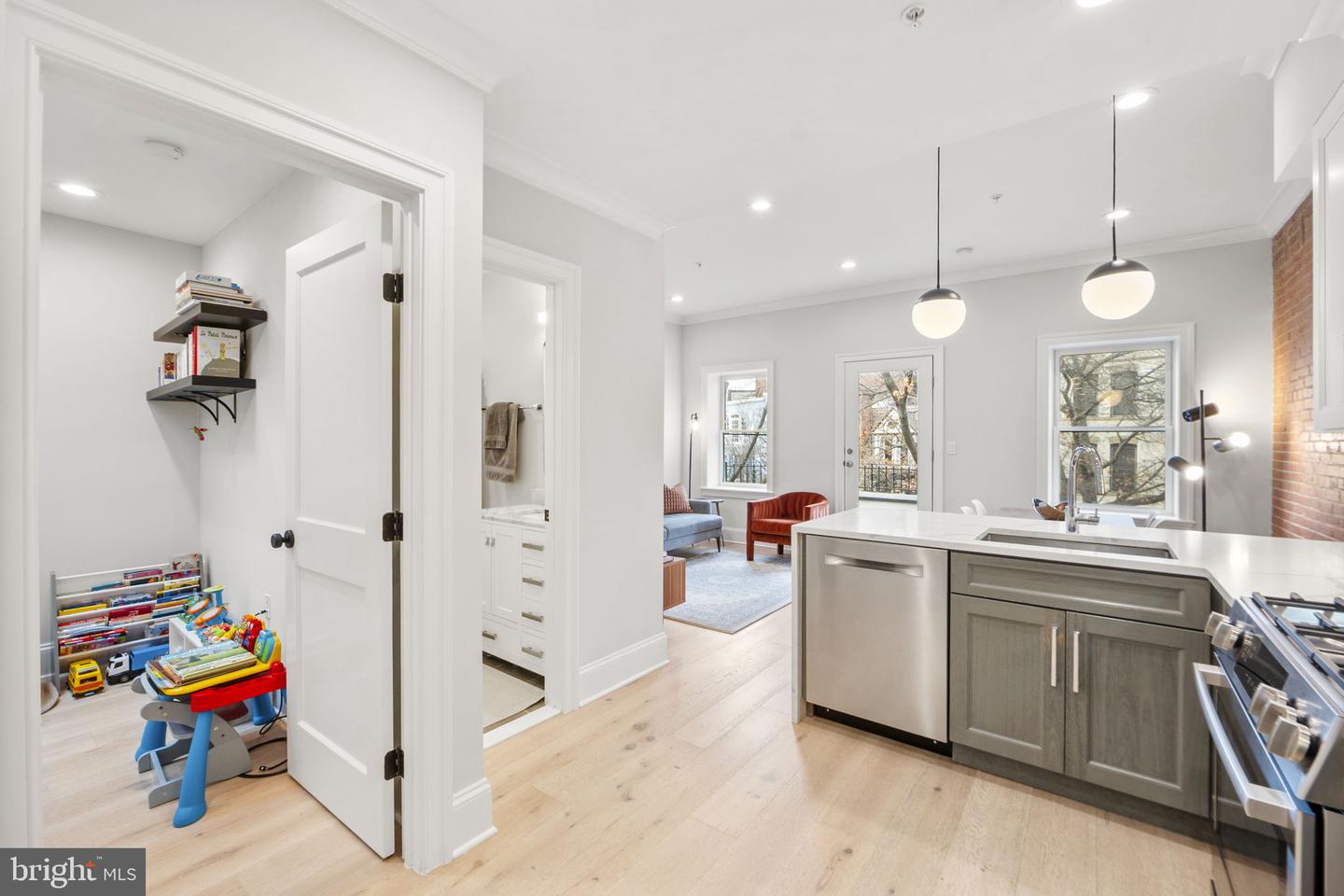 2150 FLORIDA AVE NW #PH4, WASHINGTON, District Of Columbia 20008, 2 Bedrooms Bedrooms, ,2 BathroomsBathrooms,Residential,For sale,2150 FLORIDA AVE NW #PH4,DCDC2242608 MLS # DCDC2242608