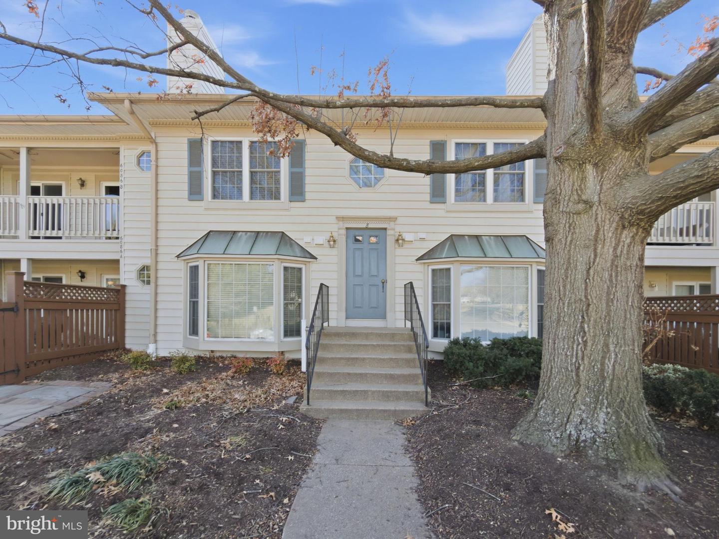 6086 ESSEX HOUSE SQ #B, ALEXANDRIA, Virginia 22310, 2 Bedrooms Bedrooms, ,1 BathroomBathrooms,Residential,For sale,6086 ESSEX HOUSE SQ #B,VAFX2286942 MLS # VAFX2286942