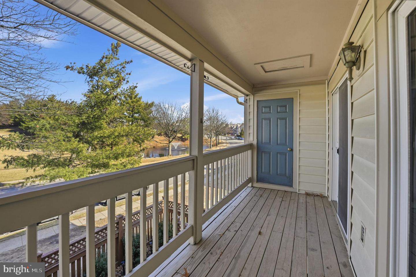 6086 ESSEX HOUSE SQ #B, ALEXANDRIA, Virginia 22310, 2 Bedrooms Bedrooms, ,1 BathroomBathrooms,Residential,For sale,6086 ESSEX HOUSE SQ #B,VAFX2286942 MLS # VAFX2286942