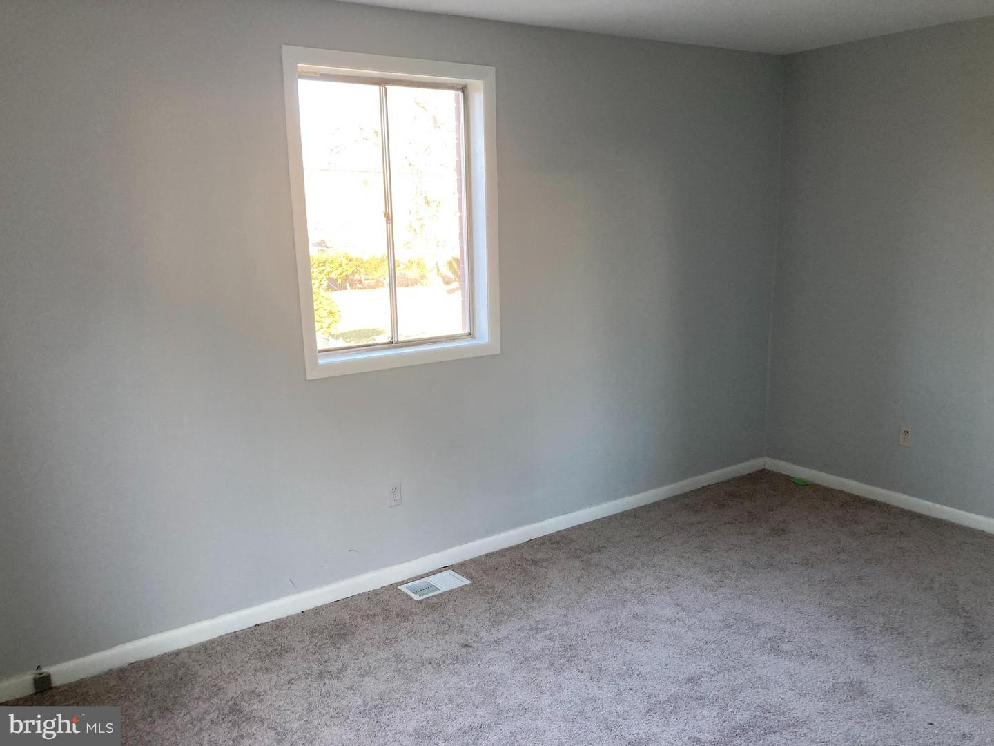 712 ALABAMA AVE SE, WASHINGTON, District Of Columbia 20032, 3 Bedrooms Bedrooms, ,2 BathroomsBathrooms,Residential,For sale,712 ALABAMA AVE SE,DCDC2242698 MLS # DCDC2242698