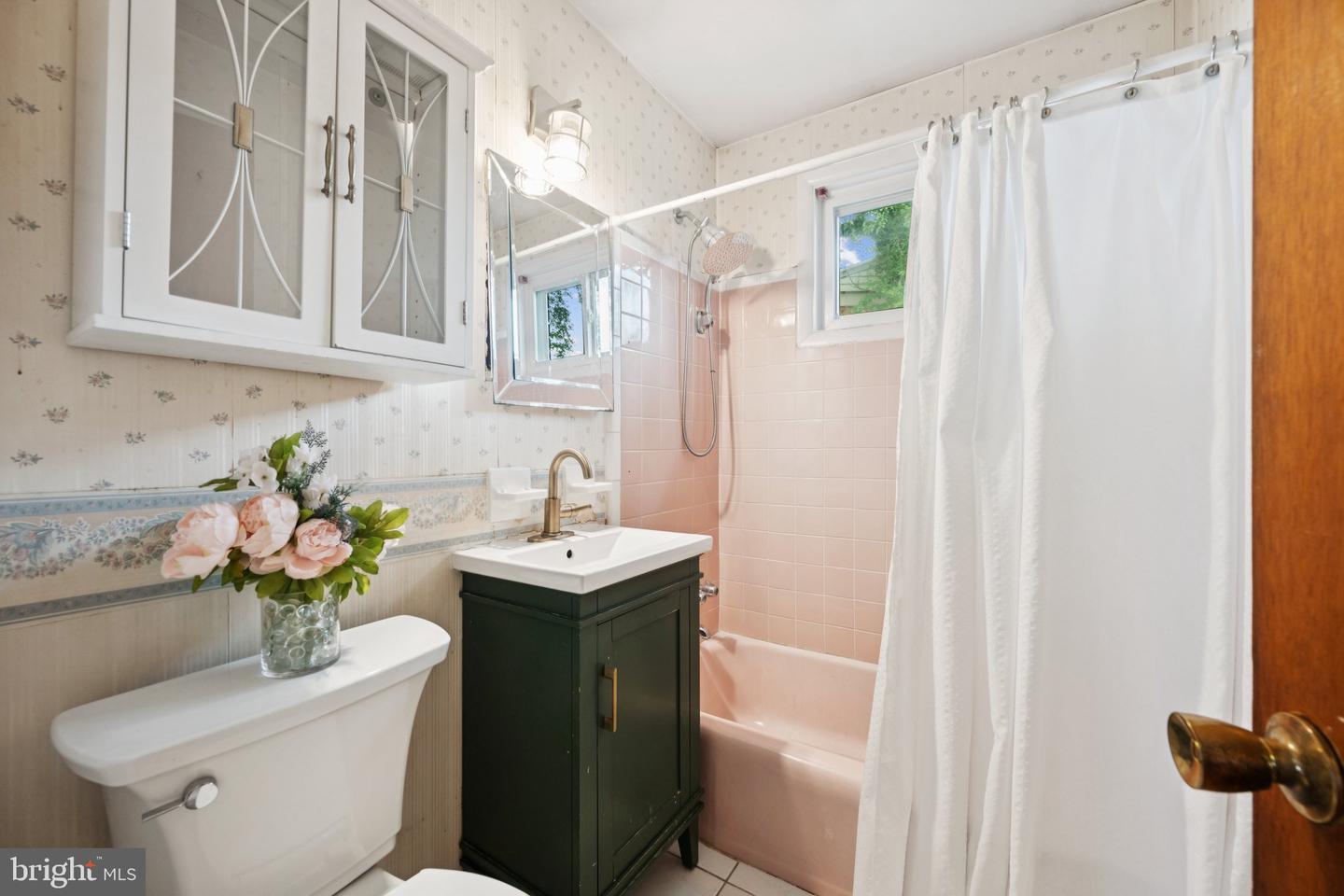 4329 H ST SE, WASHINGTON, District Of Columbia 20019, 3 Bedrooms Bedrooms, ,1 BathroomBathrooms,Residential,For sale,4329 H ST SE,DCDC2242702 MLS # DCDC2242702