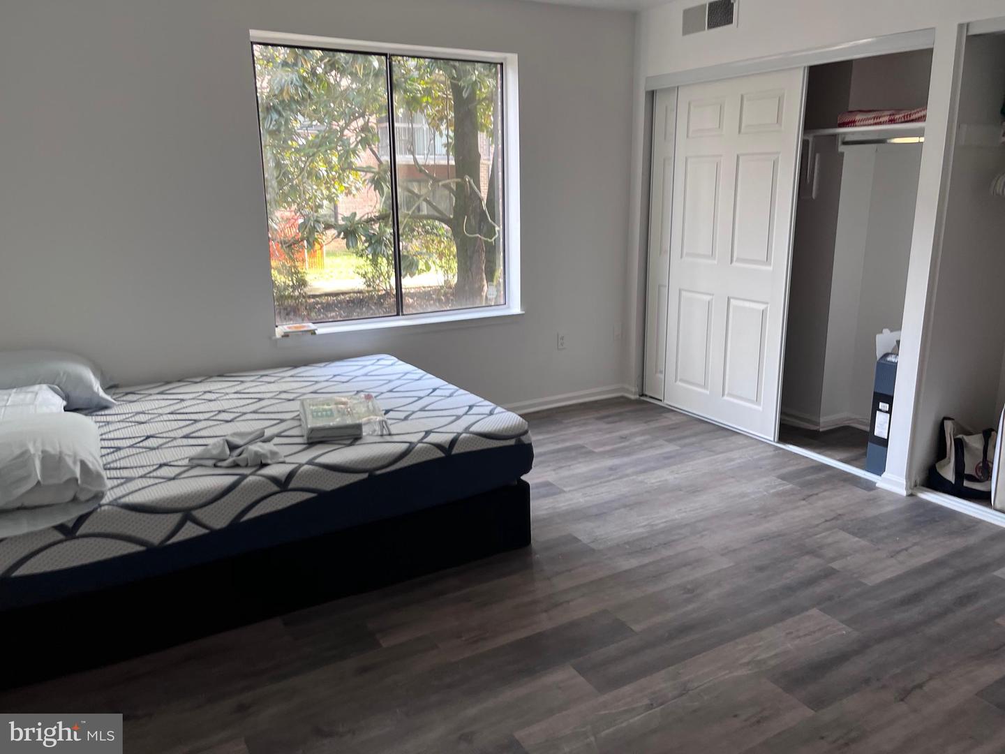 9710 KINGSBRIDGE DR #104, FAIRFAX, Virginia 22031, 1 Bedroom Bedrooms, 4 Rooms Rooms,1 BathroomBathrooms,Residential,For sale,9710 KINGSBRIDGE DR #104,VAFX2286978 MLS # VAFX2286978 9710 KINGSBRIDGE DR #104, FAIRFAX, Virginia 22031, 1 Bedroom Bedrooms, 4 Rooms Rooms,1 BathroomBathrooms,Residential,For sale,9710 KINGSBRIDGE DR #104,VAFX2286978 MLS # VAFX2286978