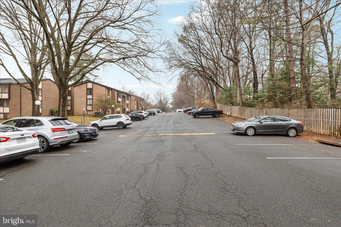 9710 KINGSBRIDGE DR #104, FAIRFAX, Virginia 22031, 1 Bedroom Bedrooms, 4 Rooms Rooms,1 BathroomBathrooms,Residential,For sale,9710 KINGSBRIDGE DR #104,VAFX2286978 MLS # VAFX2286978