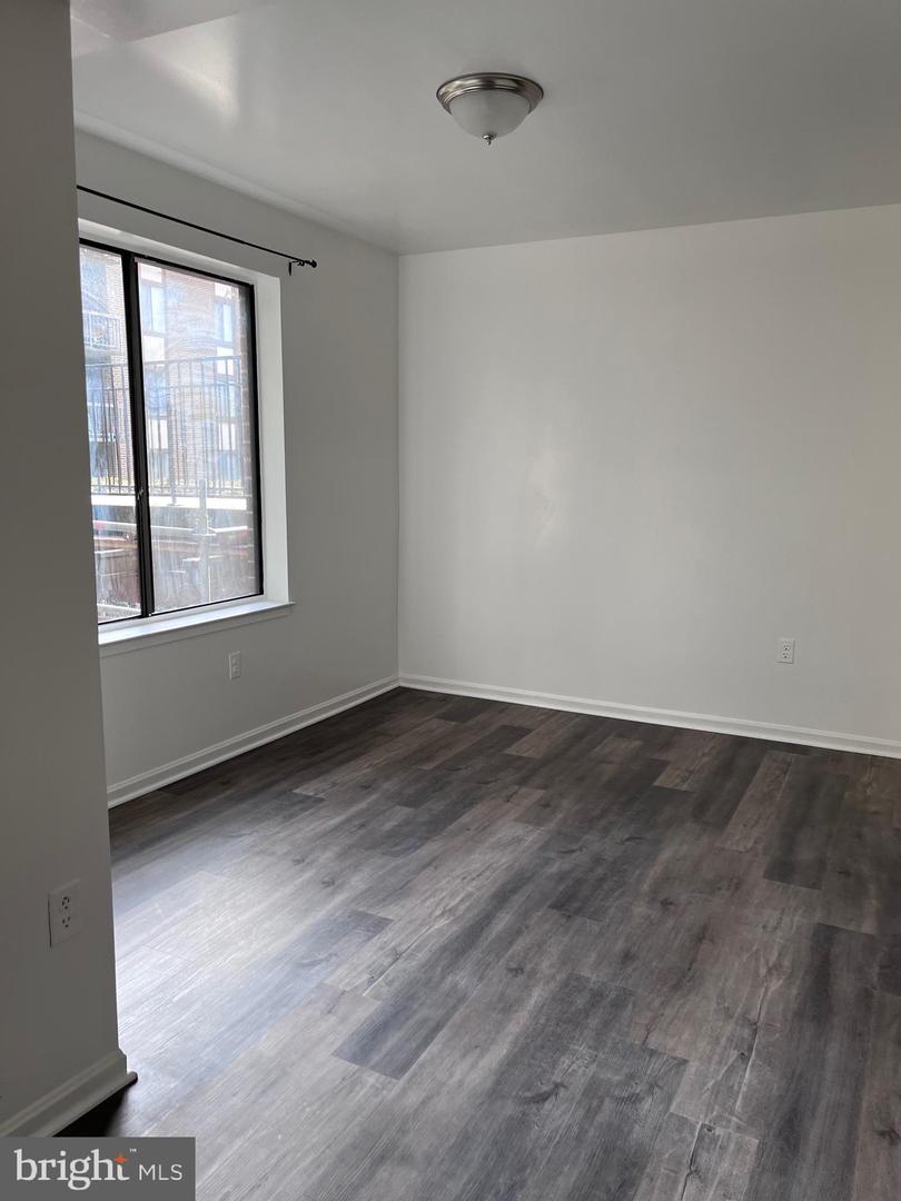 9710 KINGSBRIDGE DR #104, FAIRFAX, Virginia 22031, 1 Bedroom Bedrooms, 4 Rooms Rooms,1 BathroomBathrooms,Residential,For sale,9710 KINGSBRIDGE DR #104,VAFX2286978 MLS # VAFX2286978 9710 KINGSBRIDGE DR #104, FAIRFAX, Virginia 22031, 1 Bedroom Bedrooms, 4 Rooms Rooms,1 BathroomBathrooms,Residential,For sale,9710 KINGSBRIDGE DR #104,VAFX2286978 MLS # VAFX2286978