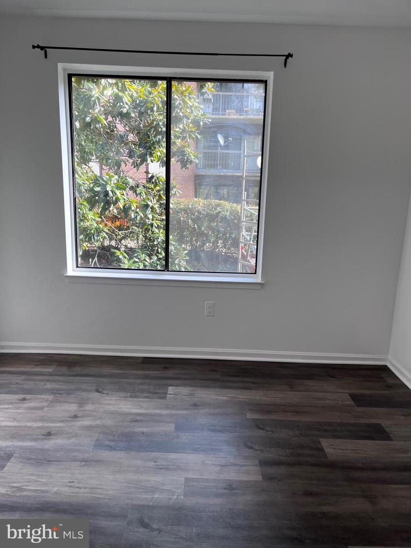 9710 KINGSBRIDGE DR #104, FAIRFAX, Virginia 22031, 1 Bedroom Bedrooms, 4 Rooms Rooms,1 BathroomBathrooms,Residential,For sale,9710 KINGSBRIDGE DR #104,VAFX2286978 MLS # VAFX2286978 9710 KINGSBRIDGE DR #104, FAIRFAX, Virginia 22031, 1 Bedroom Bedrooms, 4 Rooms Rooms,1 BathroomBathrooms,Residential,For sale,9710 KINGSBRIDGE DR #104,VAFX2286978 MLS # VAFX2286978