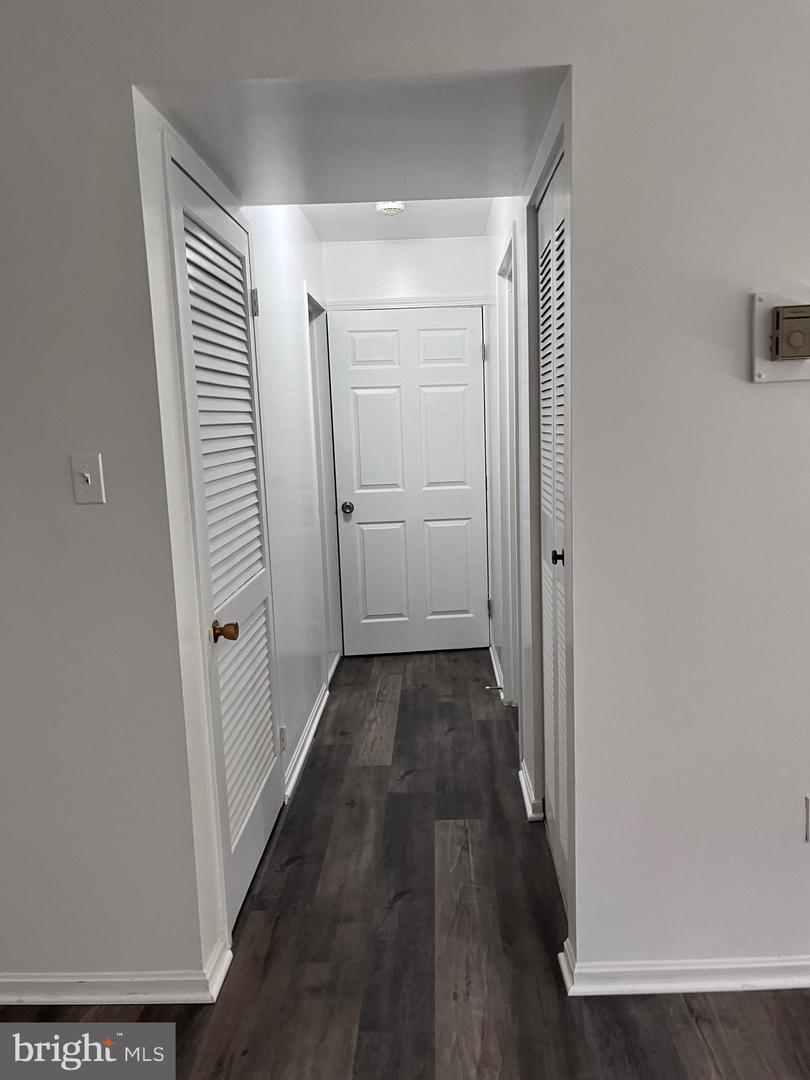 9710 KINGSBRIDGE DR #104, FAIRFAX, Virginia 22031, 1 Bedroom Bedrooms, 4 Rooms Rooms,1 BathroomBathrooms,Residential,For sale,9710 KINGSBRIDGE DR #104,VAFX2286978 MLS # VAFX2286978 9710 KINGSBRIDGE DR #104, FAIRFAX, Virginia 22031, 1 Bedroom Bedrooms, 4 Rooms Rooms,1 BathroomBathrooms,Residential,For sale,9710 KINGSBRIDGE DR #104,VAFX2286978 MLS # VAFX2286978