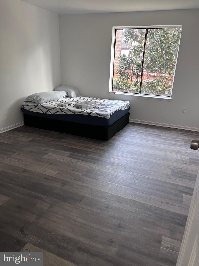 9710 KINGSBRIDGE DR #104, FAIRFAX, Virginia 22031, 1 Bedroom Bedrooms, 4 Rooms Rooms,1 BathroomBathrooms,Residential,For sale,9710 KINGSBRIDGE DR #104,VAFX2286978 MLS # VAFX2286978 9710 KINGSBRIDGE DR #104, FAIRFAX, Virginia 22031, 1 Bedroom Bedrooms, 4 Rooms Rooms,1 BathroomBathrooms,Residential,For sale,9710 KINGSBRIDGE DR #104,VAFX2286978 MLS # VAFX2286978