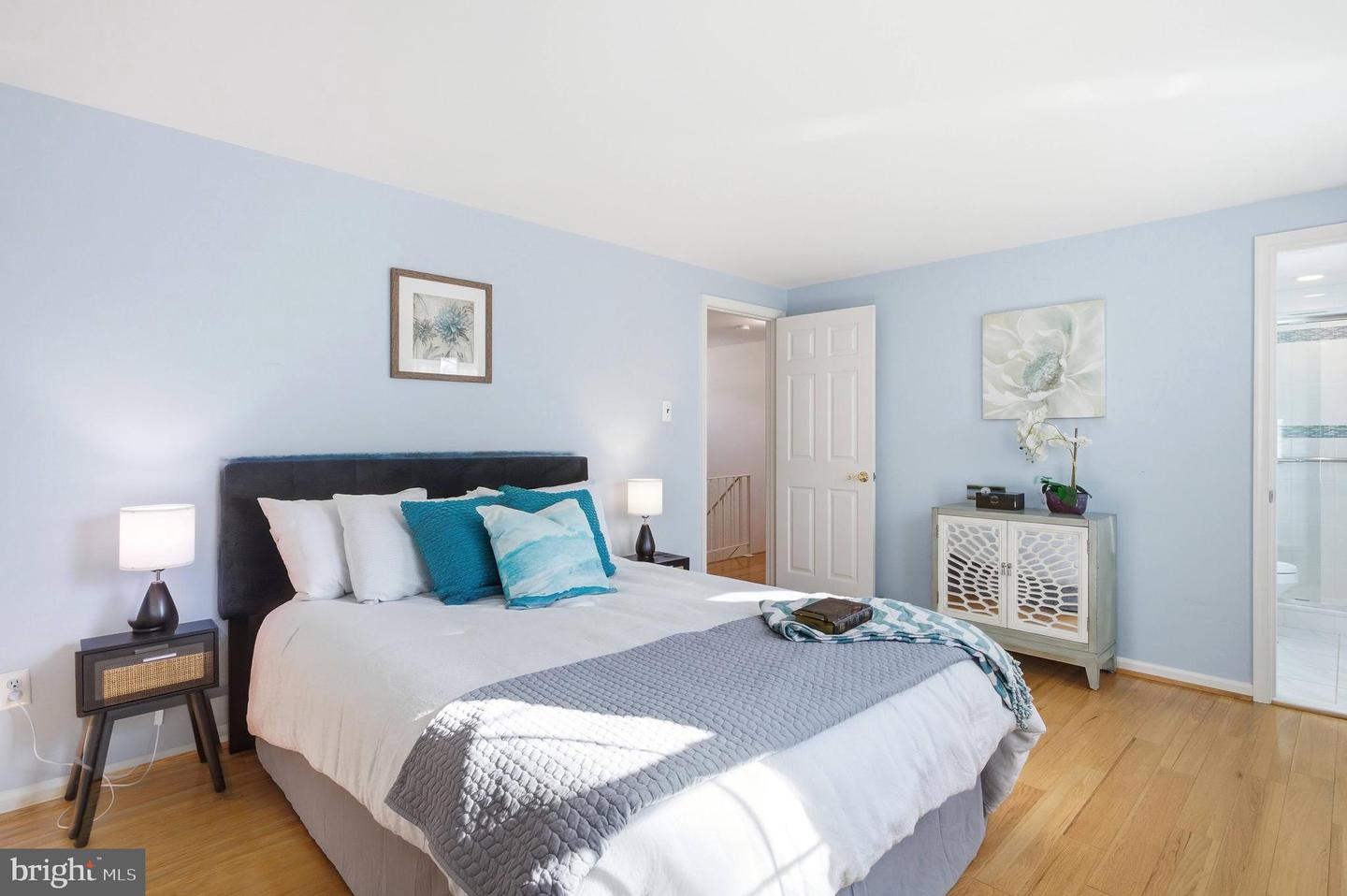 8623 PAPPAS WAY, ANNANDALE, Virginia 22003, 4 Bedrooms Bedrooms, ,2 BathroomsBathrooms,Residential,For sale,8623 PAPPAS WAY,VAFX2269806 MLS # VAFX2269806