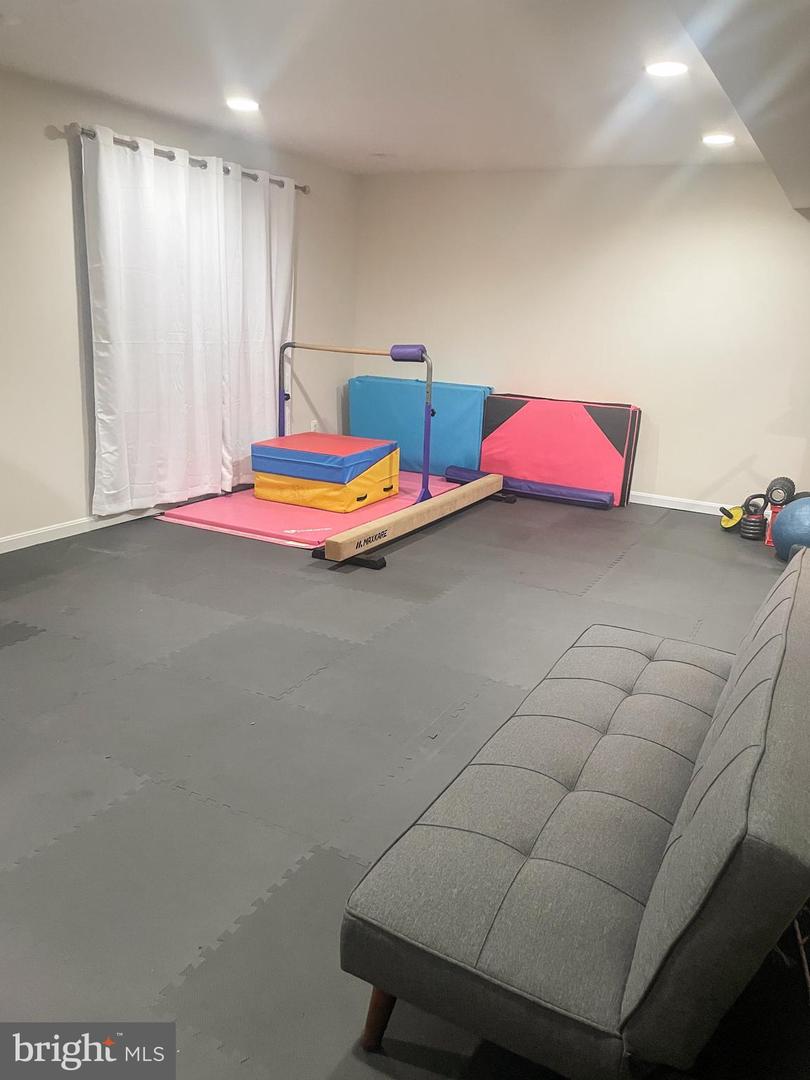 9353 COUGAR CT, MANASSAS PARK, Virginia 20111, 5 Bedrooms Bedrooms, ,3 BathroomsBathrooms,Residential,For sale,9353 COUGAR CT,VAMP2003486 MLS # VAMP2003486