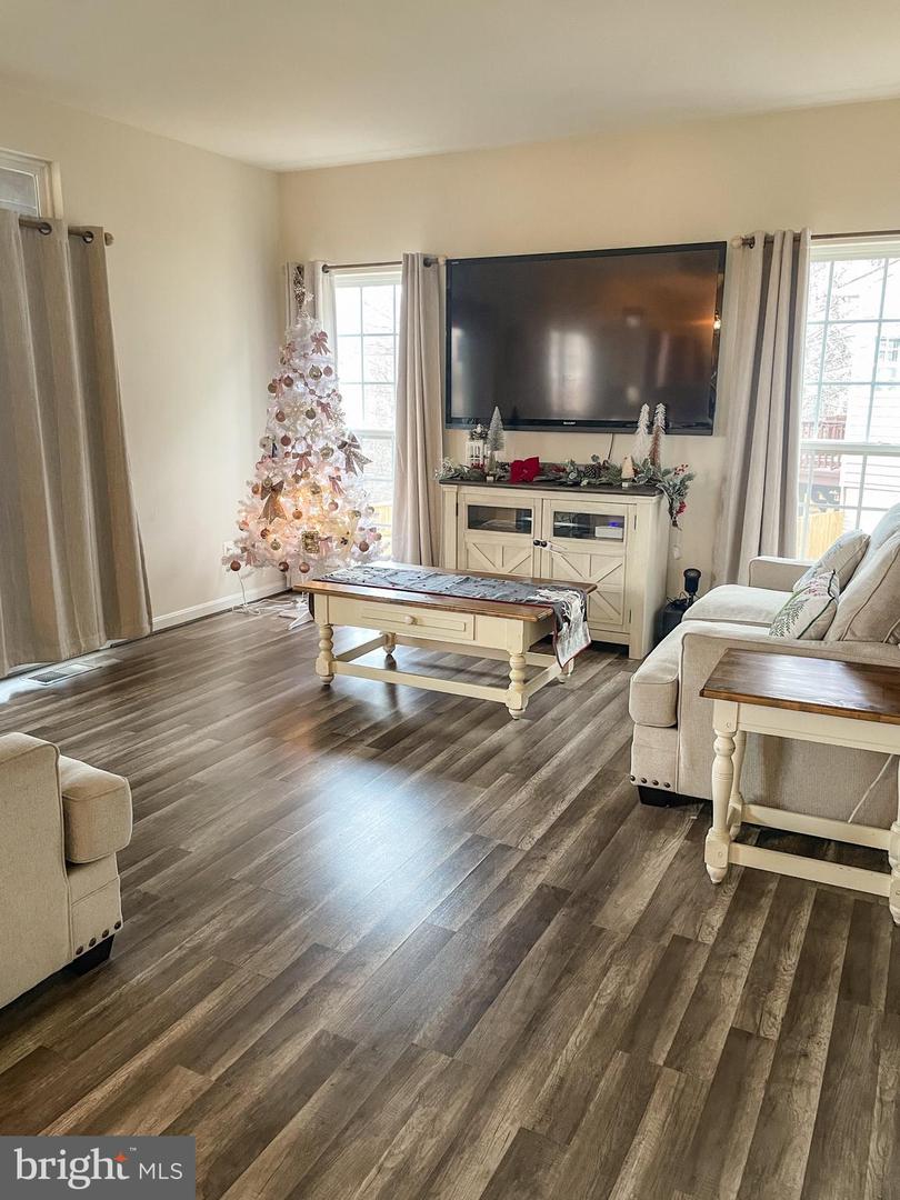 9353 COUGAR CT, MANASSAS PARK, Virginia 20111, 5 Bedrooms Bedrooms, ,3 BathroomsBathrooms,Residential,For sale,9353 COUGAR CT,VAMP2003486 MLS # VAMP2003486