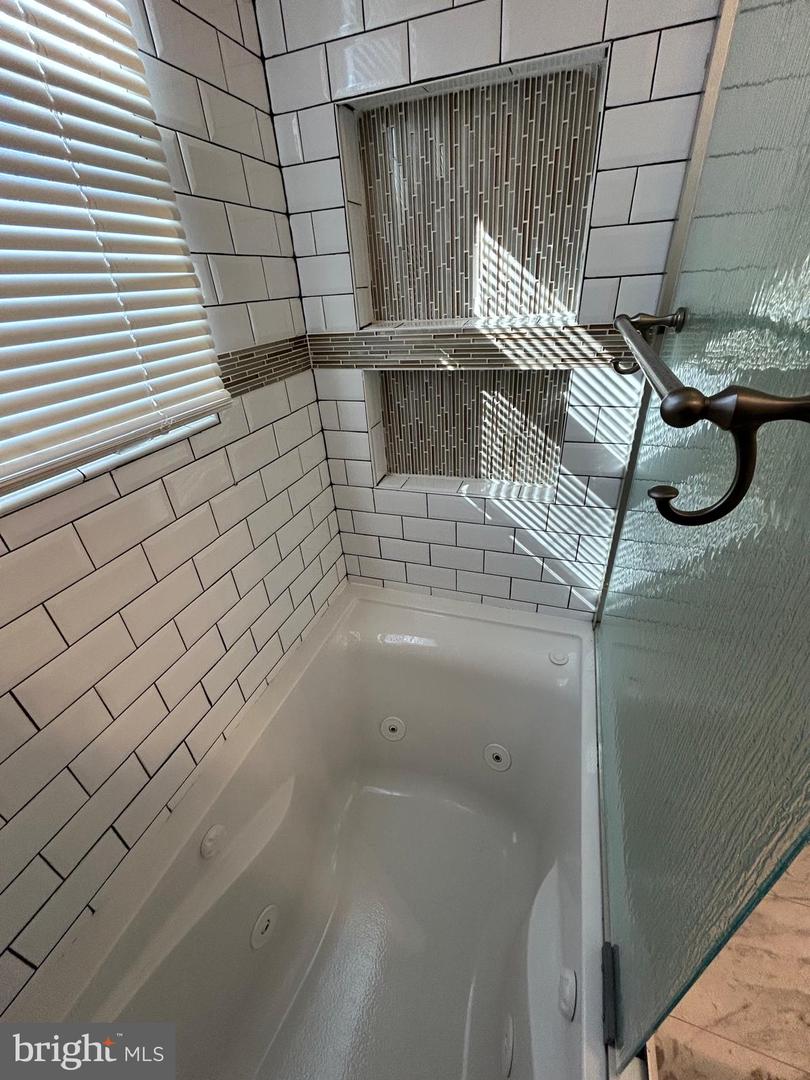 8014 STEADMAN ST, ALEXANDRIA, Virginia 22309, 7 Bedrooms Bedrooms, 7 Rooms Rooms,3 BathroomsBathrooms,Residential,For sale,8014 STEADMAN ST,VAFX2279476 MLS # VAFX2279476