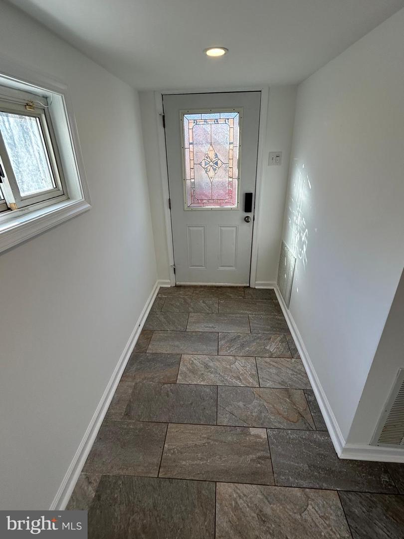 8014 STEADMAN ST, ALEXANDRIA, Virginia 22309, 7 Bedrooms Bedrooms, 7 Rooms Rooms,3 BathroomsBathrooms,Residential,For sale,8014 STEADMAN ST,VAFX2279476 MLS # VAFX2279476