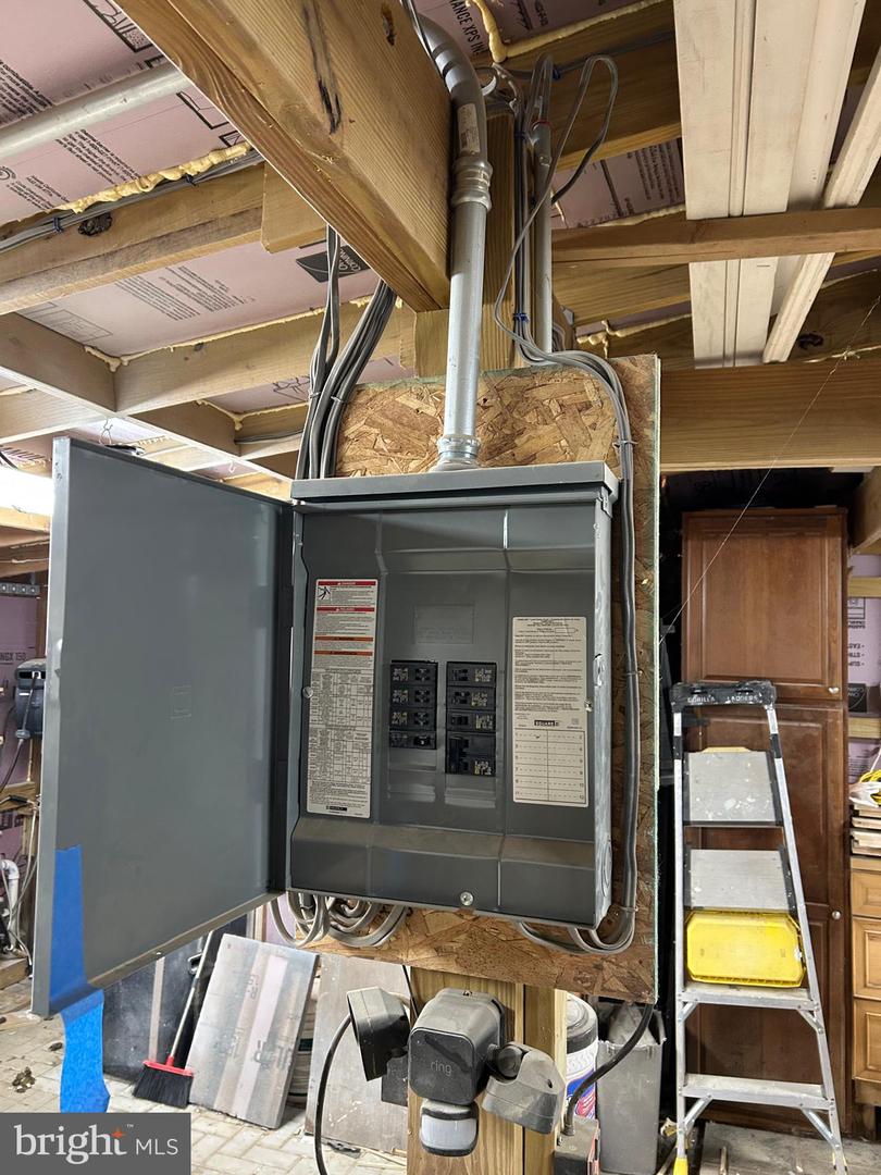 8014 STEADMAN ST, ALEXANDRIA, Virginia 22309, 7 Bedrooms Bedrooms, 7 Rooms Rooms,3 BathroomsBathrooms,Residential,For sale,8014 STEADMAN ST,VAFX2279476 MLS # VAFX2279476