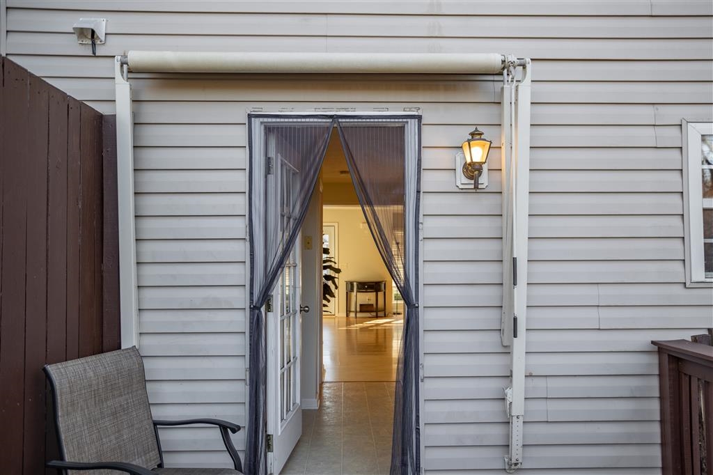 675 STONEWALL DR, HARRISONBURG, Virginia 22801, 2 Bedrooms Bedrooms, ,1 BathroomBathrooms,Residential,675 STONEWALL DR,672698 MLS # 672698 675 STONEWALL DR, HARRISONBURG, Virginia 22801, 2 Bedrooms Bedrooms, ,1 BathroomBathrooms,Residential,675 STONEWALL DR,672698 MLS # 672698