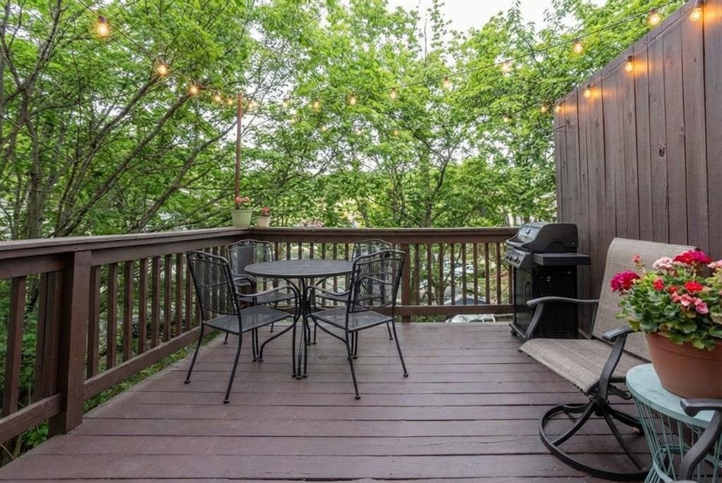 675 STONEWALL DR, HARRISONBURG, Virginia 22801, 2 Bedrooms Bedrooms, ,1 BathroomBathrooms,Residential,675 STONEWALL DR,672698 MLS # 672698 675 STONEWALL DR, HARRISONBURG, Virginia 22801, 2 Bedrooms Bedrooms, ,1 BathroomBathrooms,Residential,675 STONEWALL DR,672698 MLS # 672698