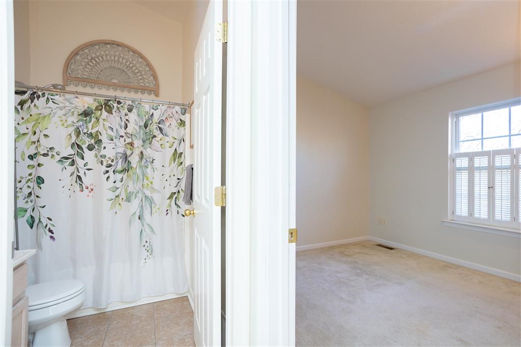 675 STONEWALL DR, HARRISONBURG, Virginia 22801, 2 Bedrooms Bedrooms, ,1 BathroomBathrooms,Residential,675 STONEWALL DR,672698 MLS # 672698 675 STONEWALL DR, HARRISONBURG, Virginia 22801, 2 Bedrooms Bedrooms, ,1 BathroomBathrooms,Residential,675 STONEWALL DR,672698 MLS # 672698