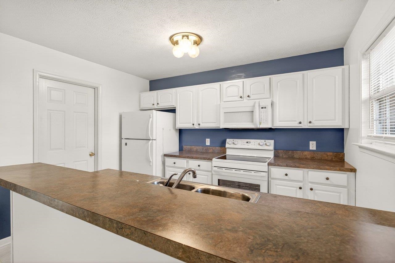 3313 IMPRESSION CT, ROCKINGHAM, Virginia 22801, 3 Bedrooms Bedrooms, ,2 BathroomsBathrooms,Residential,3313 IMPRESSION CT,672699 MLS # 672699 3313 IMPRESSION CT, ROCKINGHAM, Virginia 22801, 3 Bedrooms Bedrooms, ,2 BathroomsBathrooms,Residential,3313 IMPRESSION CT,672699 MLS # 672699