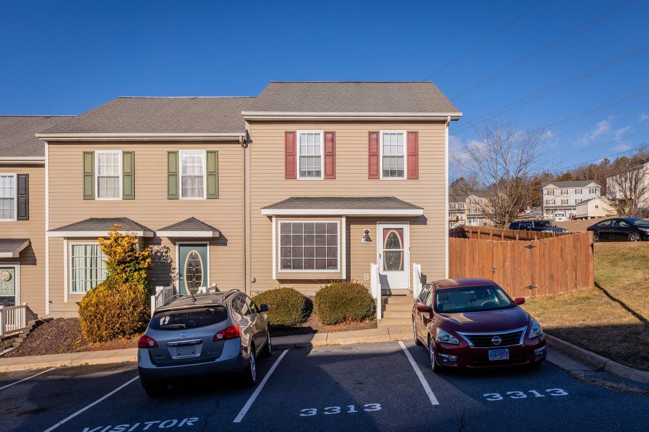 3313 IMPRESSION CT, ROCKINGHAM, Virginia 22801, 3 Bedrooms Bedrooms, ,2 BathroomsBathrooms,Residential,3313 IMPRESSION CT,672699 MLS # 672699 3313 IMPRESSION CT, ROCKINGHAM, Virginia 22801, 3 Bedrooms Bedrooms, ,2 BathroomsBathrooms,Residential,3313 IMPRESSION CT,672699 MLS # 672699