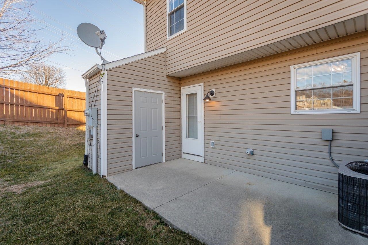 3313 IMPRESSION CT, ROCKINGHAM, Virginia 22801, 3 Bedrooms Bedrooms, ,2 BathroomsBathrooms,Residential,3313 IMPRESSION CT,672699 MLS # 672699 3313 IMPRESSION CT, ROCKINGHAM, Virginia 22801, 3 Bedrooms Bedrooms, ,2 BathroomsBathrooms,Residential,3313 IMPRESSION CT,672699 MLS # 672699