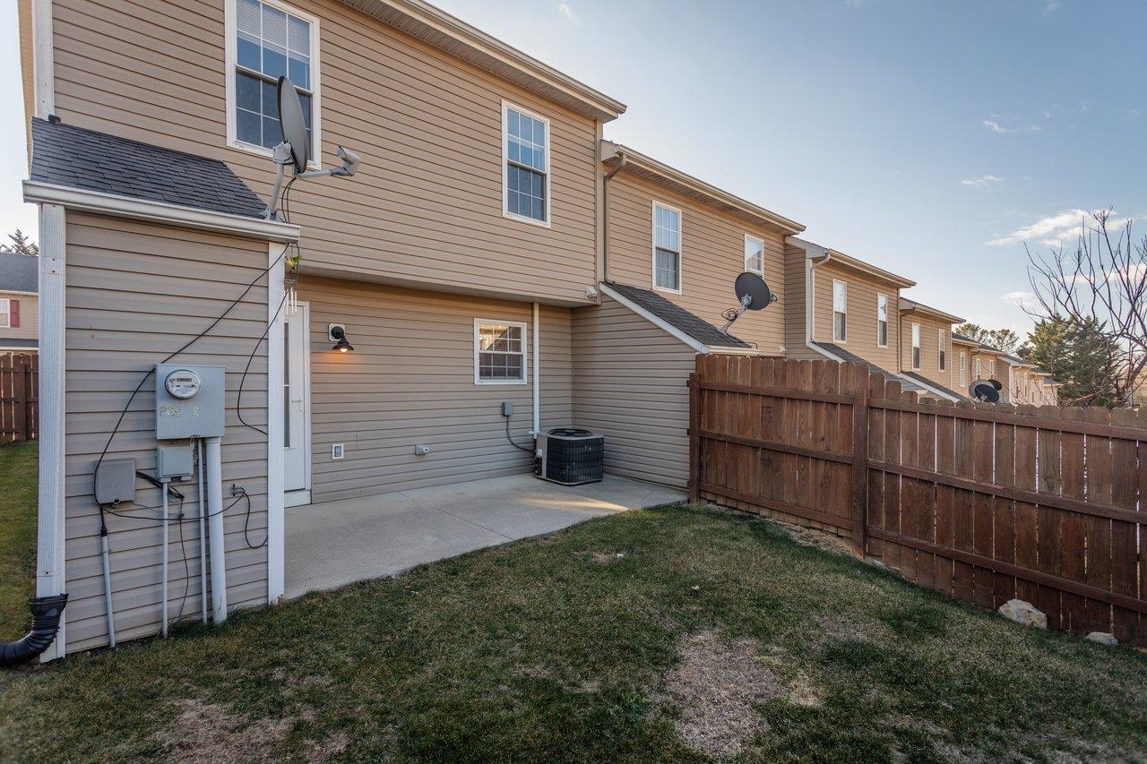 3313 IMPRESSION CT, ROCKINGHAM, Virginia 22801, 3 Bedrooms Bedrooms, ,2 BathroomsBathrooms,Residential,3313 IMPRESSION CT,672699 MLS # 672699 3313 IMPRESSION CT, ROCKINGHAM, Virginia 22801, 3 Bedrooms Bedrooms, ,2 BathroomsBathrooms,Residential,3313 IMPRESSION CT,672699 MLS # 672699